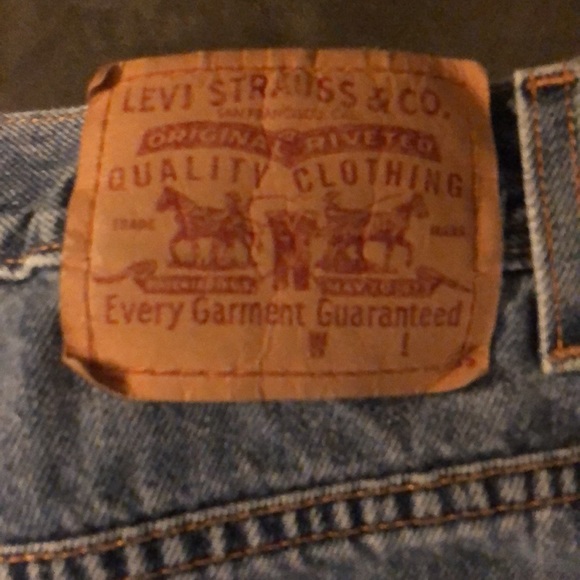 Levi’s shorts - Picture 2 of 5